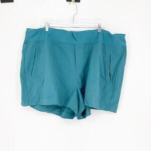 Athleta High Rise Trekkie North Short Size 26